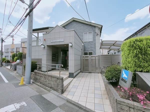 210アパートメントB