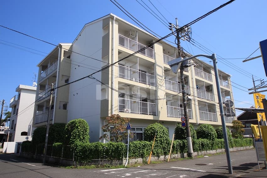アリエスビル