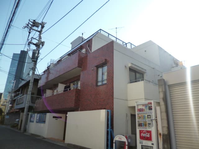 スカイコート新宿