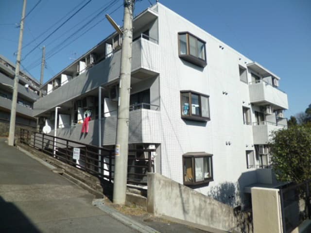 スカイコート生田