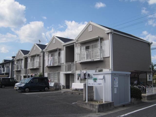 サンビレッジ総社　A