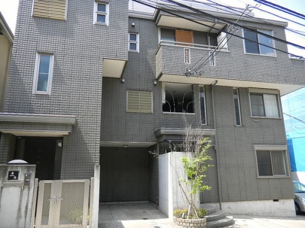 コリナス神宮前