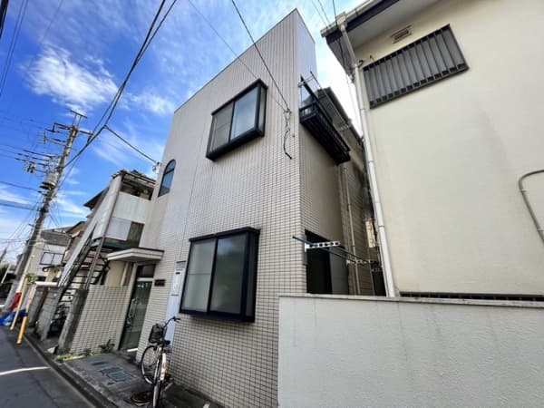 メゾン  ド  フロ-ラ