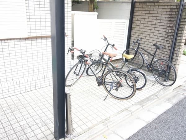 西片ハイツ
