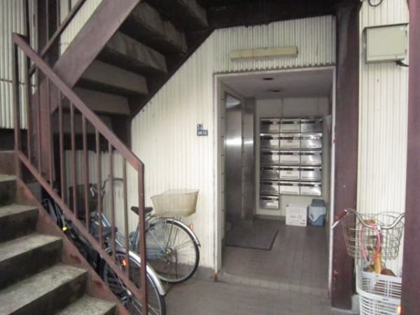 白岩ビル